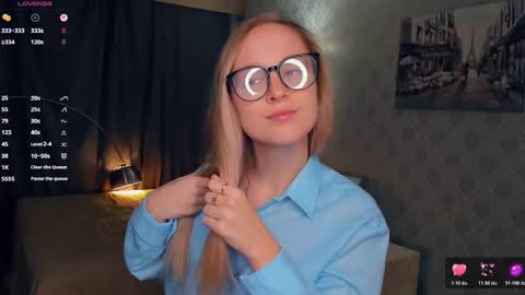 Nicoletta online show from 11.06.25