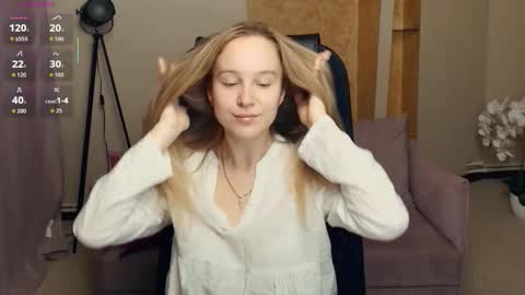 Nicoletta online show from 12.18.25