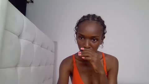 nicole161117 online show from 02.18.26