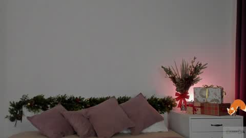 Nicole online show from 12.23.24