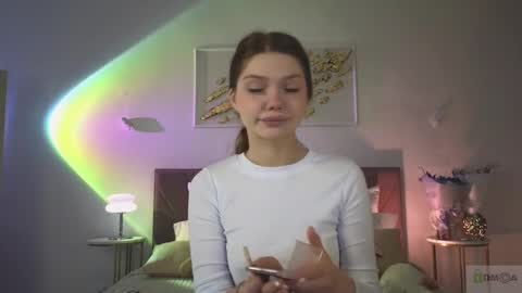 Nicole online show from 11.26.25