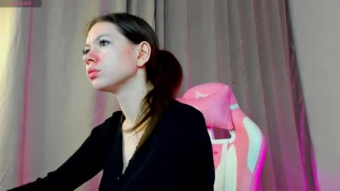 GMT7TueWedThSu 0300am-0900am. Sa 1000am-0400pm online show from 02.09.25