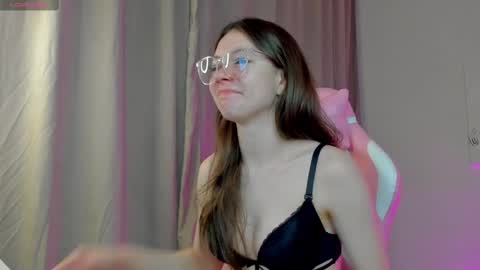 GMT7TueWedThSu 0300am-0900am. Sa 1000am-0400pm online show from 02.17.25