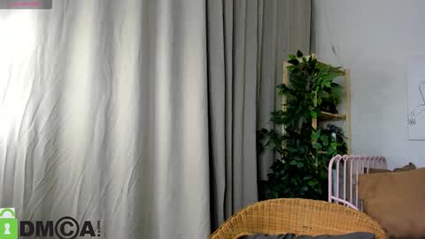 GMT7TueWedThSu 0300am-0900am. Sa 1000am-0400pm online show from 10.12.25