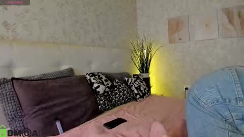 GMT7TueWedThSu 0300am-0900am. Sa 1000am-0400pm online show from 10.28.25