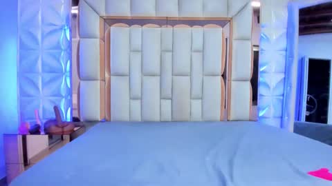 Nicole  online show from 01.15.26