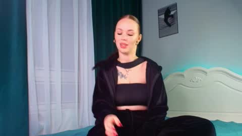 Surprisingly my name is exactly Nicole online show from 03.27.26