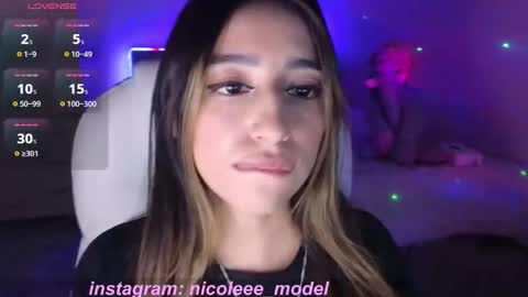 Nicole online show from 09.17.25