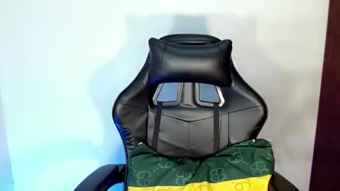 nicole_kiss01 online show from 02.06.25