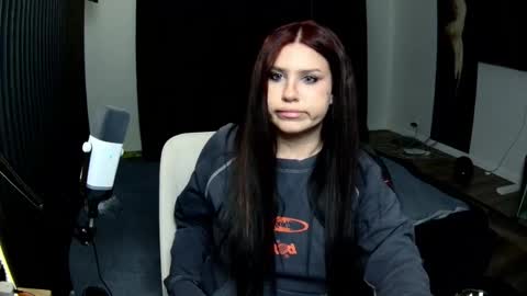 Nicole online show from 03.17.26