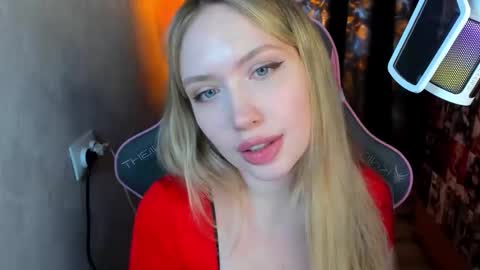 Snapshot of nicole_ricci_ chatting on 11.01.25 Nicole online show from 11.01.25