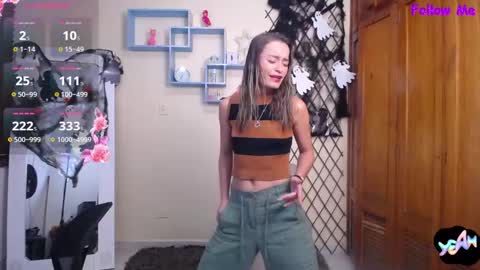 Snapshot of nicole_santana_ chatting on 10.24.25 Nicole Santana online show from 10.24.25