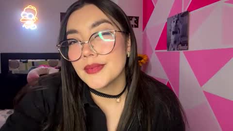 Nicole online show from 09.21.25