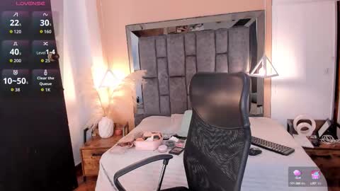 N A T A L I A online show from 09.26.25