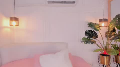 N A T A L I A online show from 04.18.26