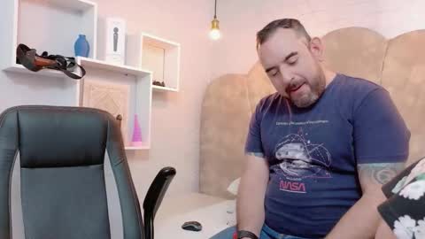 Nicole online show from 12.22.25