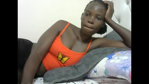 Snapshot of nicoleberry254 chatting on 09.10.25 nicoleberry254 online show from 09.10.25