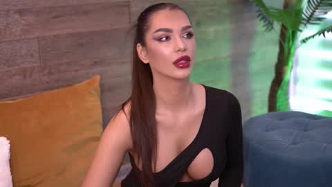 Nicole online show from 09.25.25