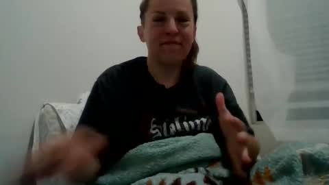 Snapshot of nicolegoodvibes00 chatting on 05.20.26 Nicole online show from 05.20.26
