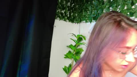 nicoleirisxxx online show from 04.01.26