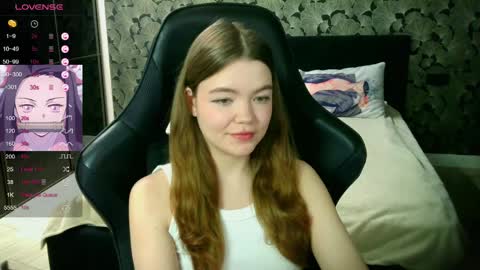 NicoleMeew online show from 04.04.26