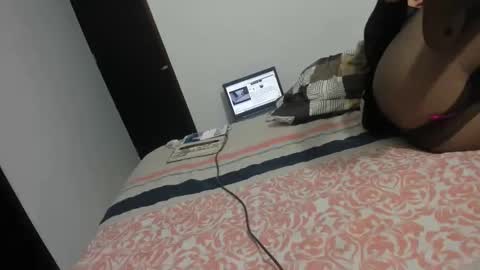 Nicolett online show from 02.19.25