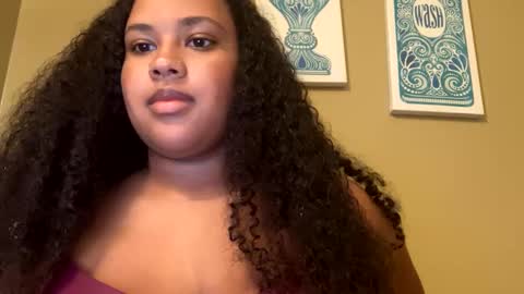 Snapshot of nicolette356 chatting on 10.02.25 nicolette356 online show from 10.02.25