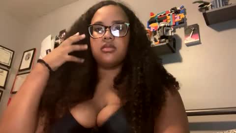 Snapshot of nicolette356 chatting on 10.07.25 nicolette356 online show from 10.07.25