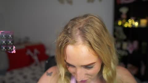 nicolette__shea_ online show from 12.22.24