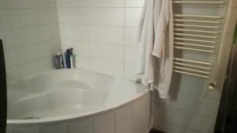 Snapshot of nicolino1020 chatting on 09.19.25 nicolino1020 online show from 09.19.25