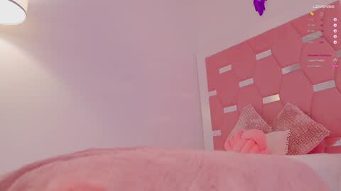 Snapshot of nicolle_mitchelle chatting on 01.05.25 NEW instagram nicollemitchelle online show from 01.05.25