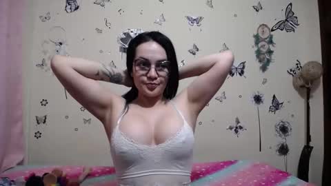 nicolle_sky online show from 03.05.26