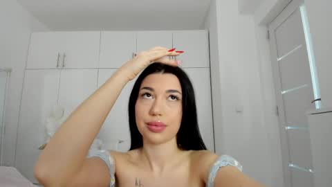 Nicolle online show from 03.01.26