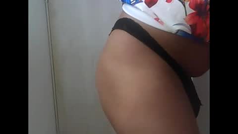 nicollediaz09 online show from 12.14.25