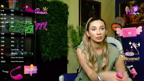Snapshot of nicollepalmer chatting on 06.04.26 Nicolle online show from 06.04.26