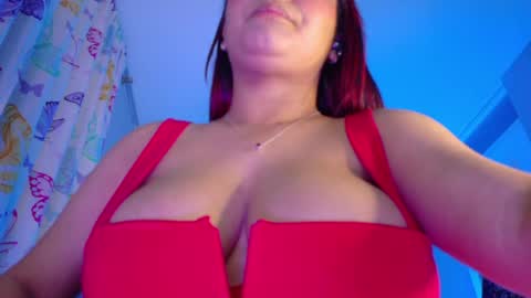 Snapshot of nicolletaylorq chatting on 06.12.26 Nicolle Miley online show from 06.12.26
