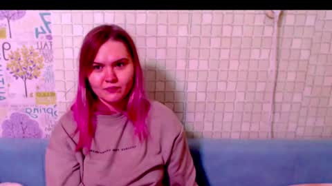 Snapshot of night_shine chatting on 02.28.25 night_shine online show from 02.28.25