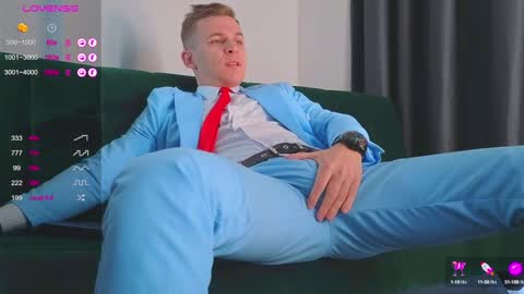 Snapshot of night_wwwolf chatting on 01.04.25 Jameson online show from 01.04.25