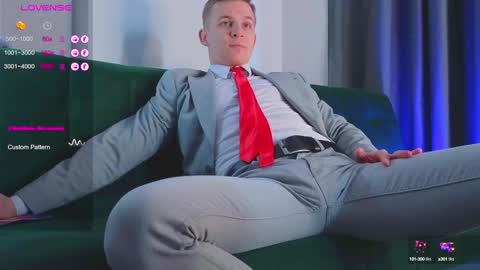 Snapshot of night_wwwolf chatting on 01.07.25 Jameson online show from 01.07.25