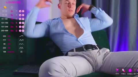 Snapshot of night_wwwolf chatting on 01.14.25 Jameson online show from 01.14.25