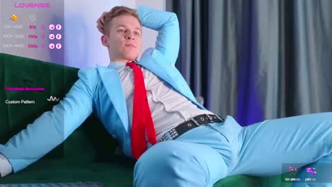 Snapshot of night_wwwolf chatting on 01.31.25 Jameson online show from 01.31.25