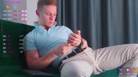 Snapshot of night_wwwolf chatting on 02.11.25 Jameson online show from 02.11.25