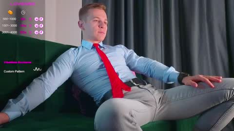 Snapshot of night_wwwolf chatting on 02.12.25 Jameson online show from 02.12.25