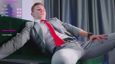 Snapshot of night_wwwolf chatting on 02.21.25 Jameson online show from 02.21.25