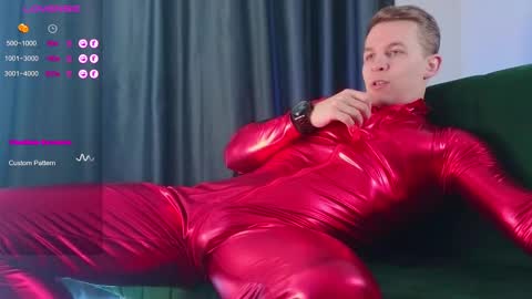 Snapshot of night_wwwolf chatting on 03.08.25 Jameson online show from 03.08.25