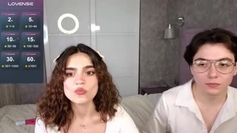 Daisy nd Tyler 3 online show from 02.25.25