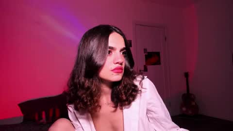 Daisy online show from 11.25.25