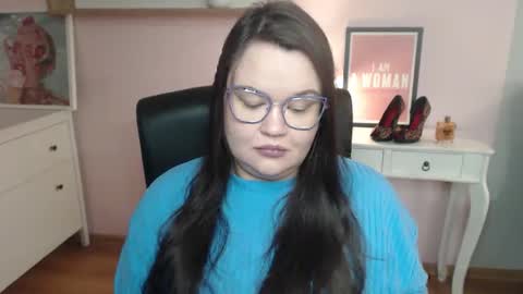 Snapshot of nightholly chatting on 02.16.26 Holly online show from 02.16.26