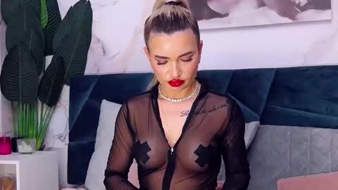 Iris online show from 11.10.25