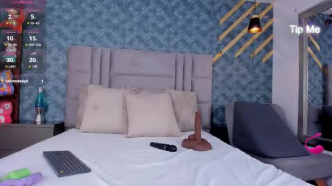 Snapshot of niiamoore_ chatting on 09.29.25 NiiaMoore online show from 09.29.25